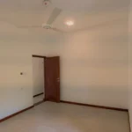 Lake Road, Battaramulla 35 1 26